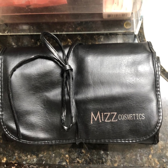 Brush bag/holder. - Picture 3 of 3